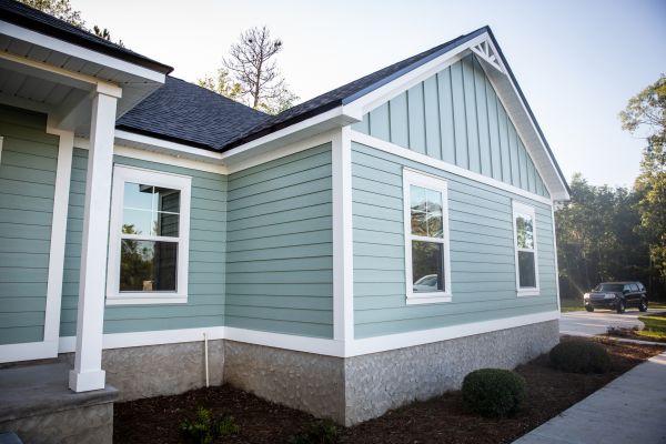 Damaged Siding Repair in Biloxi