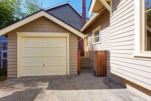 Garage Siding Replacement in Biloxi