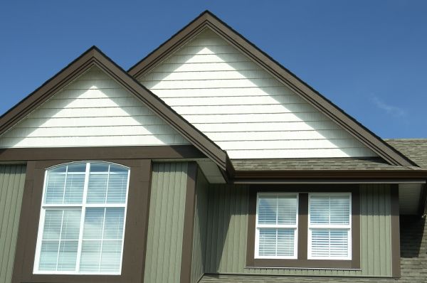 Cost of Vertical Vinyl Siding Repair in Biloxi